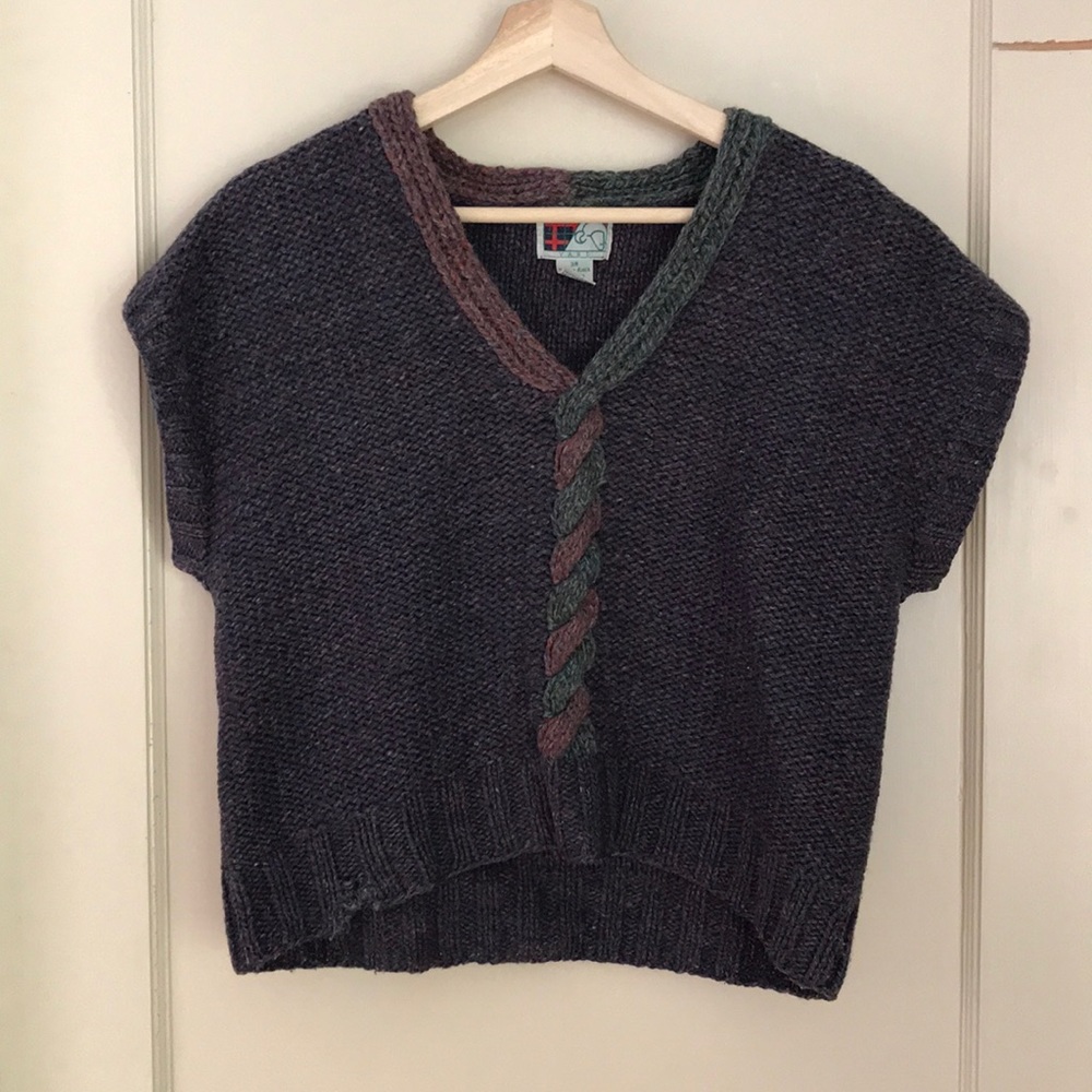 Vintage Scotland Yard short sleeve wool sweater